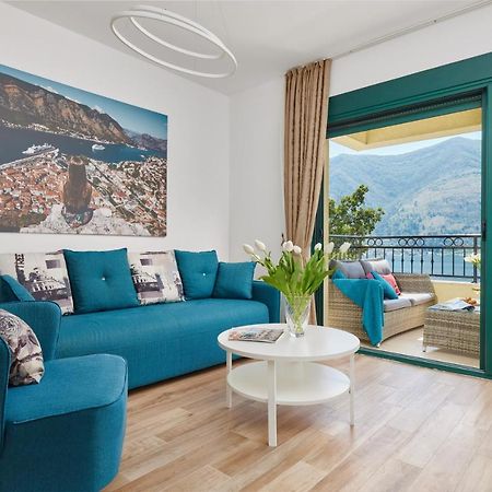 Iva'S Sea View Balcony Apartment Kotor Bagian luar foto