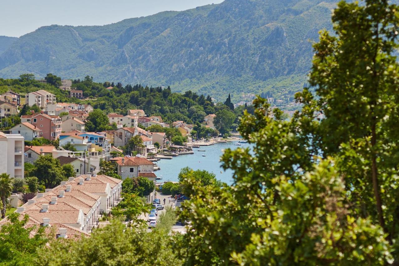 Iva'S Sea View Balcony Apartment Kotor Bagian luar foto