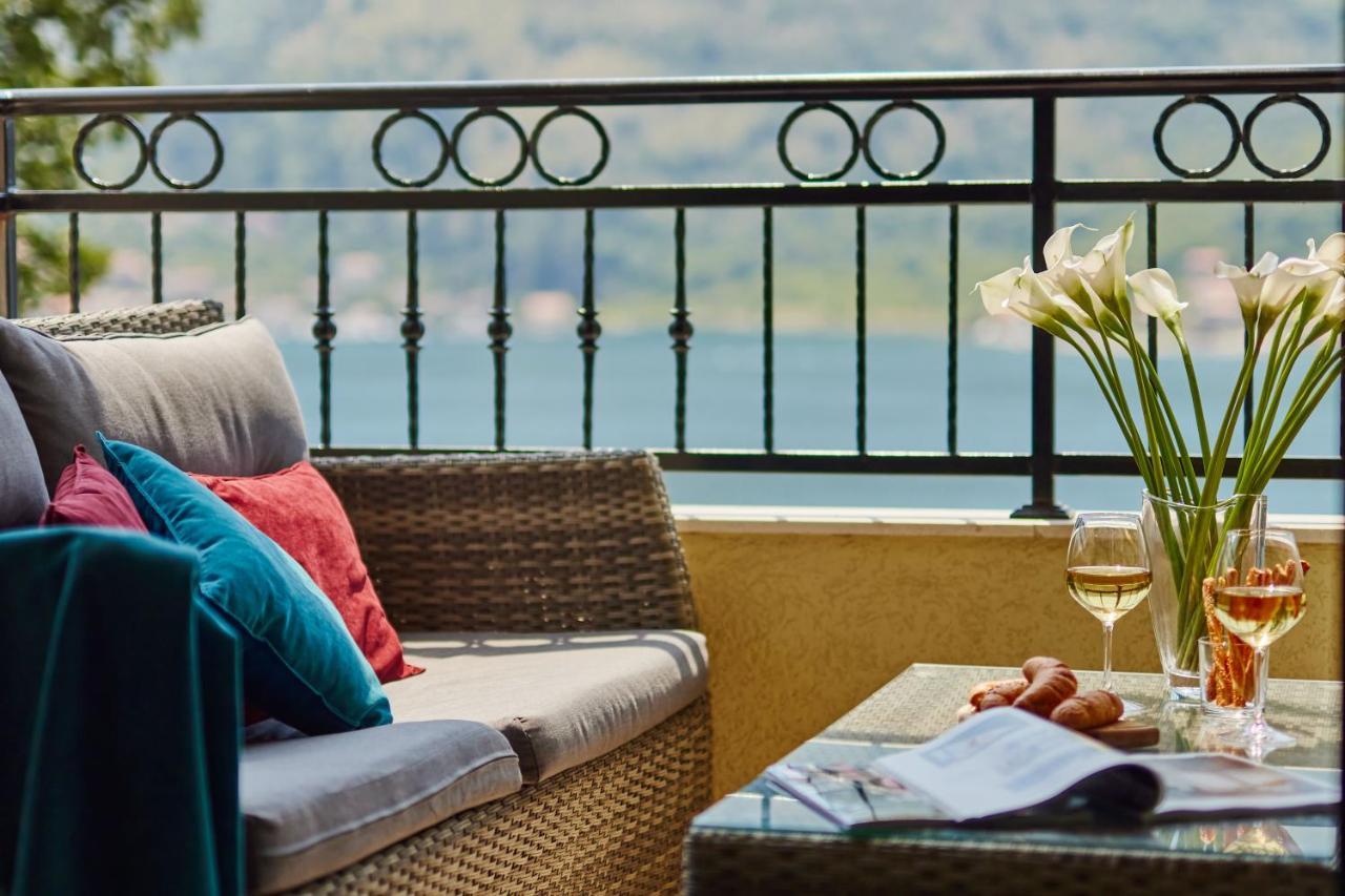 Iva'S Sea View Balcony Apartment Kotor Bagian luar foto