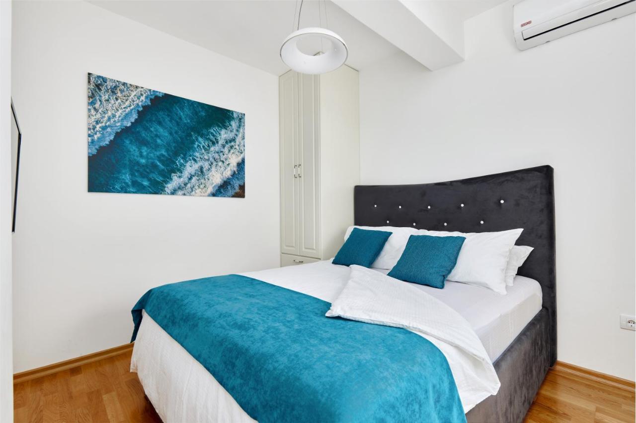 Iva'S Sea View Balcony Apartment Kotor Bagian luar foto